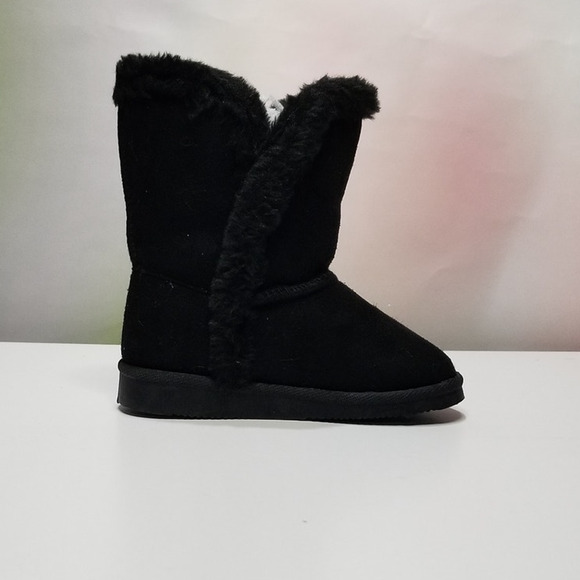 Toddler Tulip Hem Fuzzy Cozy boots Girls Size 7 toddler NEW - Picture 3 of 8
